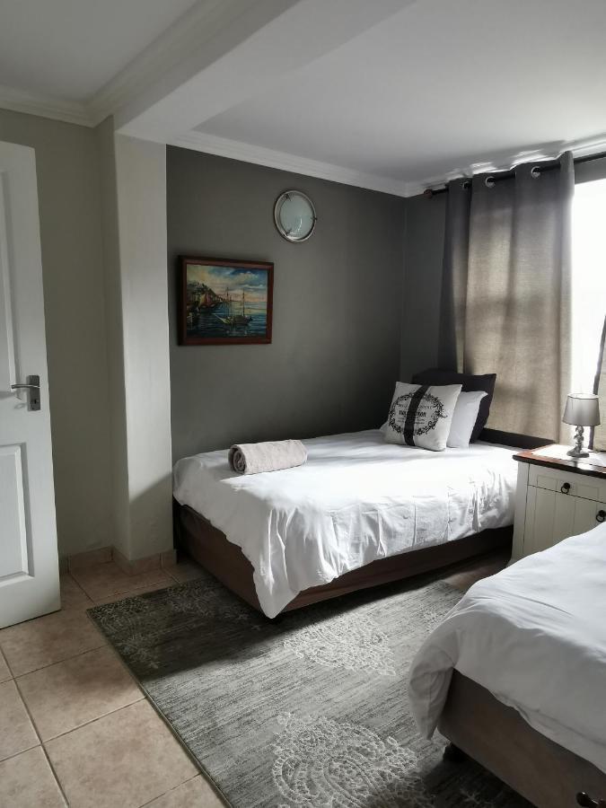 Апартаменты Mulberry Gardens Self Catering Свакопмунд Экстерьер фото